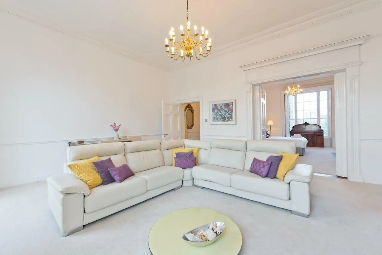 The Patrick Kavanagh Suite - Hiphipstay Dublin