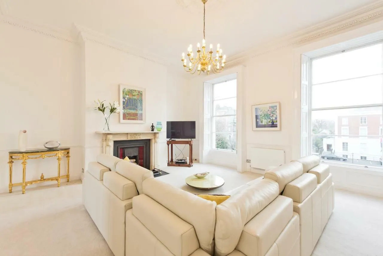 The Patrick Kavanagh Suite - Hiphipstay Dublin 0*,  Irlandia